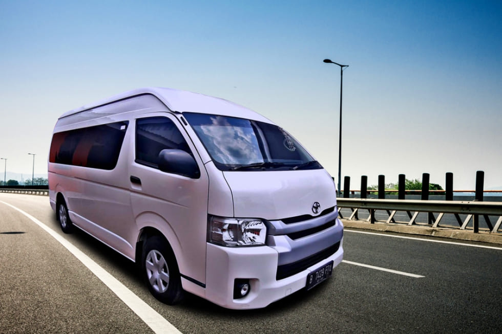 Hiace - Sewa Bus Pariwisata Beetrans
