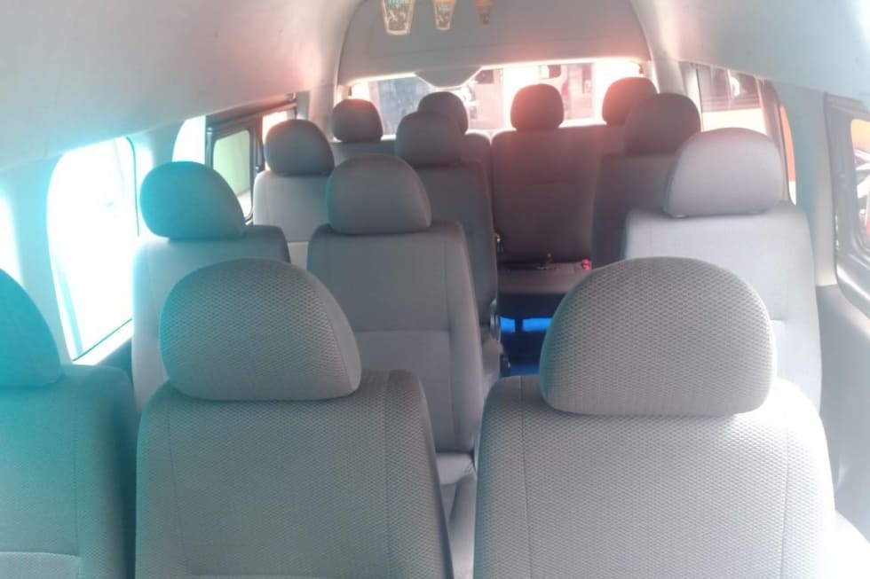 Hiace - Sewa Bus Pariwisata Beetrans